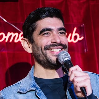 Manu Valencia