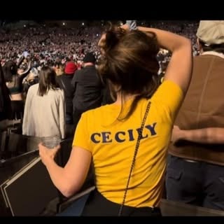 Cecily Knobler
