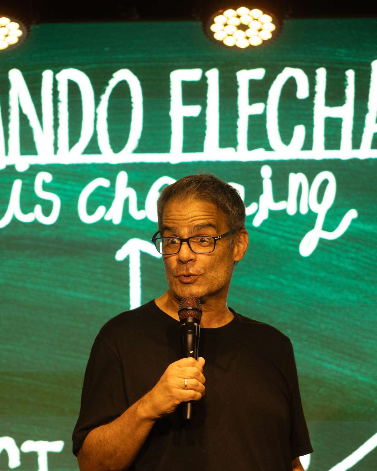 Luis Chataing Tirando Flechas En Espagnol at Zanies Comedy Club Nashville