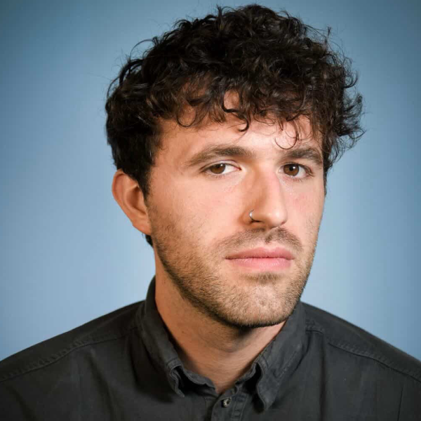 Nick Viagas at Comedy Cabin