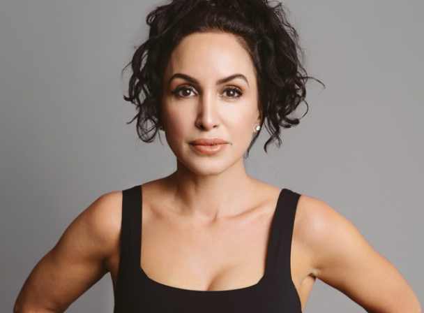 Tara Cannistraci at Flappers