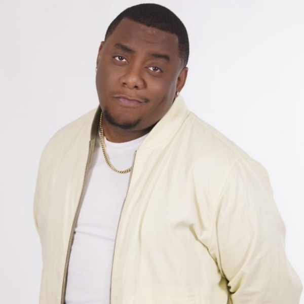 Ryan Davis at DC Improv