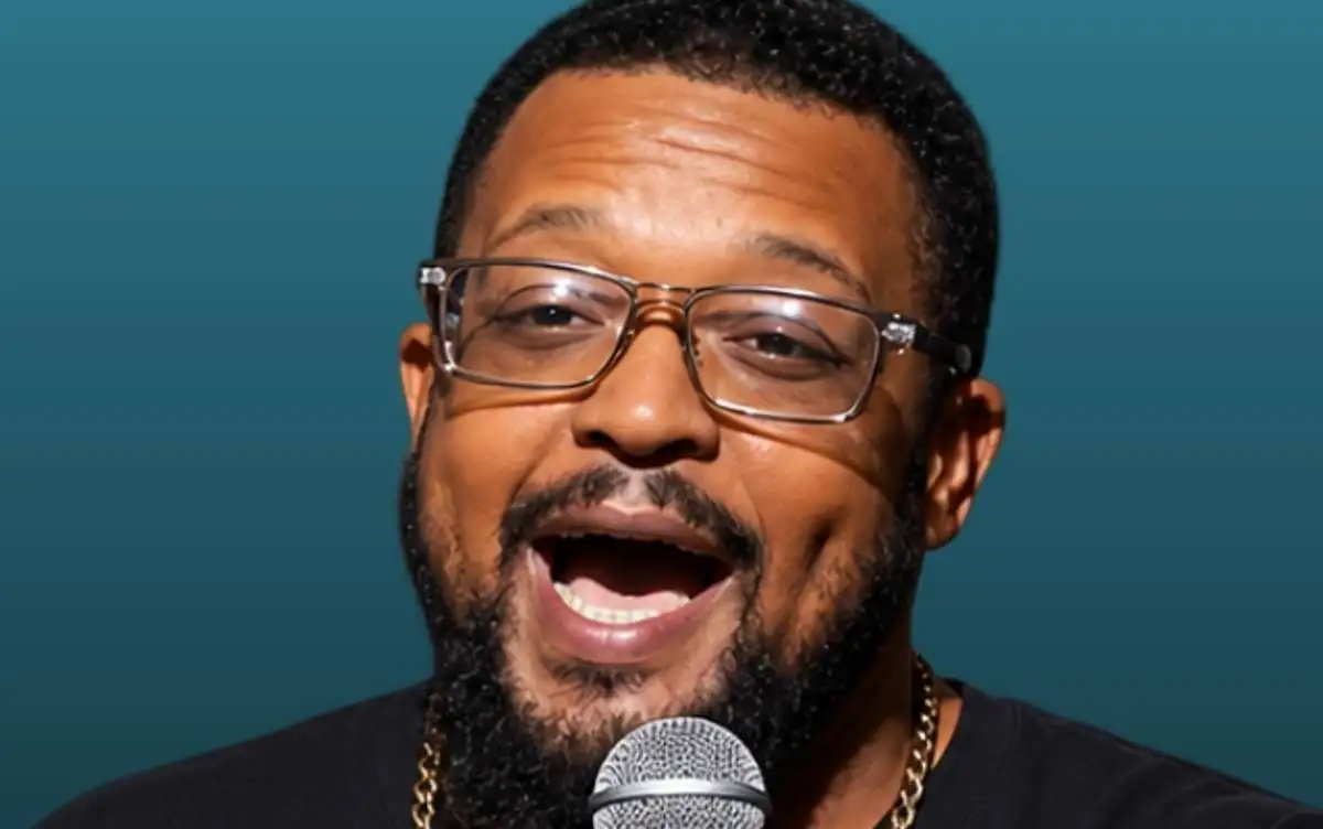Mu Cuzzo at Richmond Funny Bone Comedy Club
