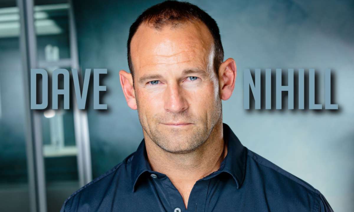 Dave Nihill at The Comedy & Magic Club