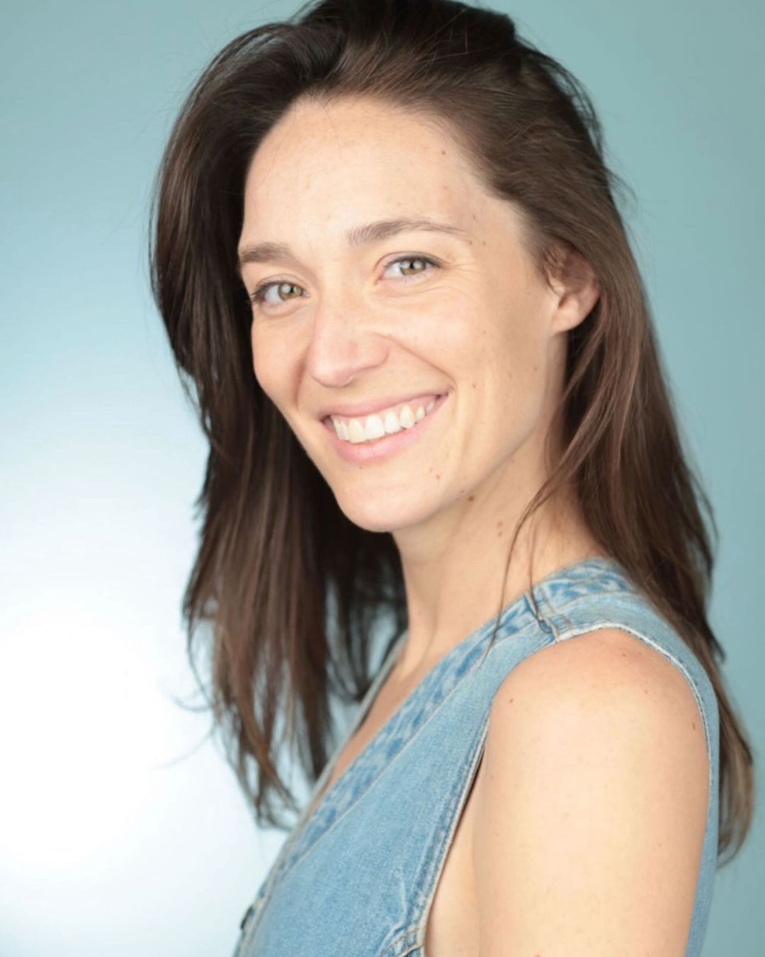 Kat Bird Headlines at The Comedy Store