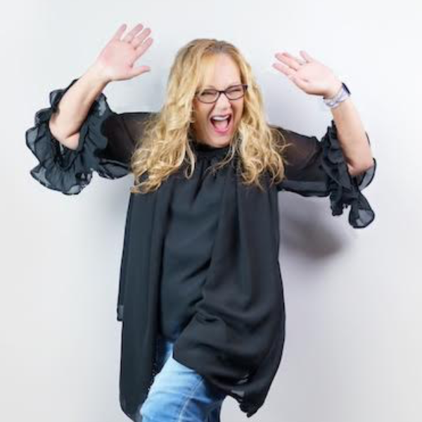Shelly Belly at Hilarities 4th Street Theatre
