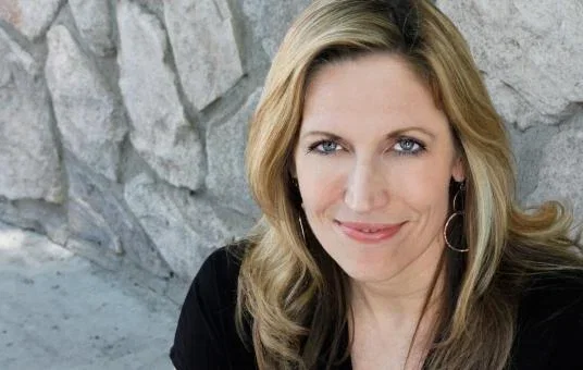 Laurie Kilmartin at New York Comedy Club Midtown