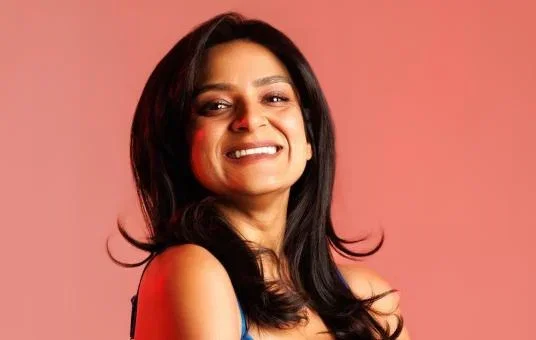 Kaneez Surka at New York Comedy Club Midtown