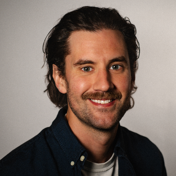 Ian Molnar at Comedy Cabin