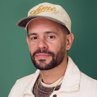 Chris Andrade: M.U.T.A.R (En Español) at Wiseguys Comedy Club The Gateway