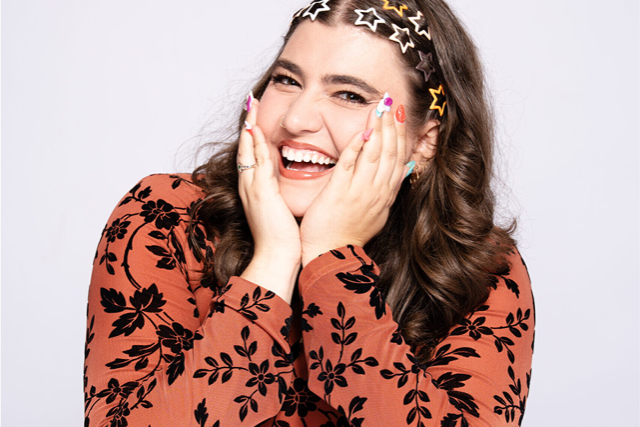 Erin Cholakian at Milwaukee Improv