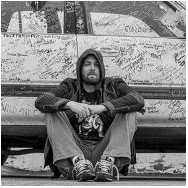Patrick Garrity at Loonees Comedy Corner