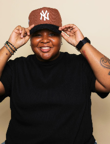 Tee Sanders at Stardome Comedy Club