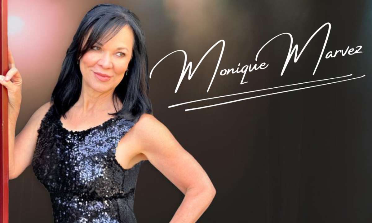 Monique Marvez at The Comedy & Magic Club