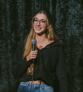 Cristina Mariani at Comedy @ the Carlson