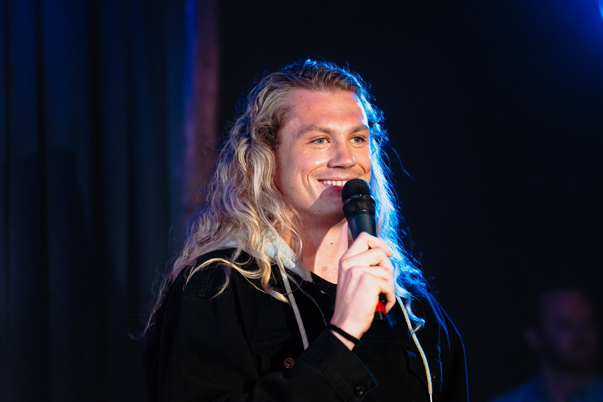Kendall Farrell at Grove 34 Comedy Club
