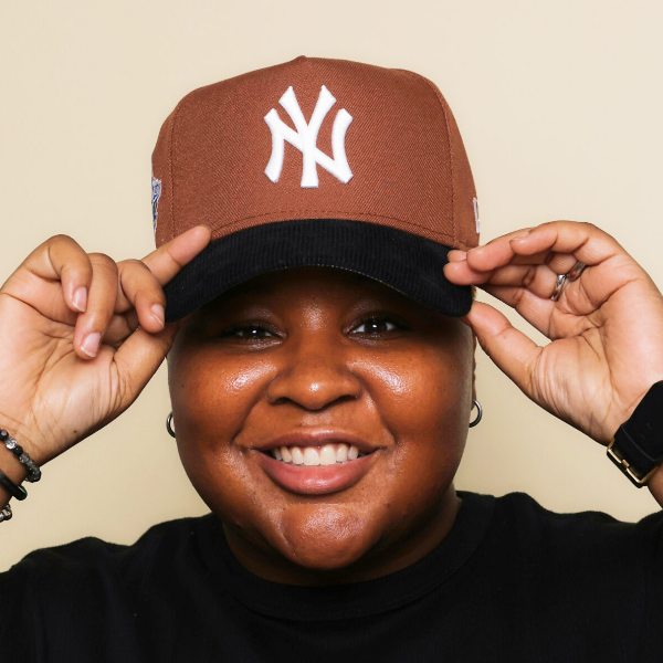 Tee Sanders at Comedy Off Broadway