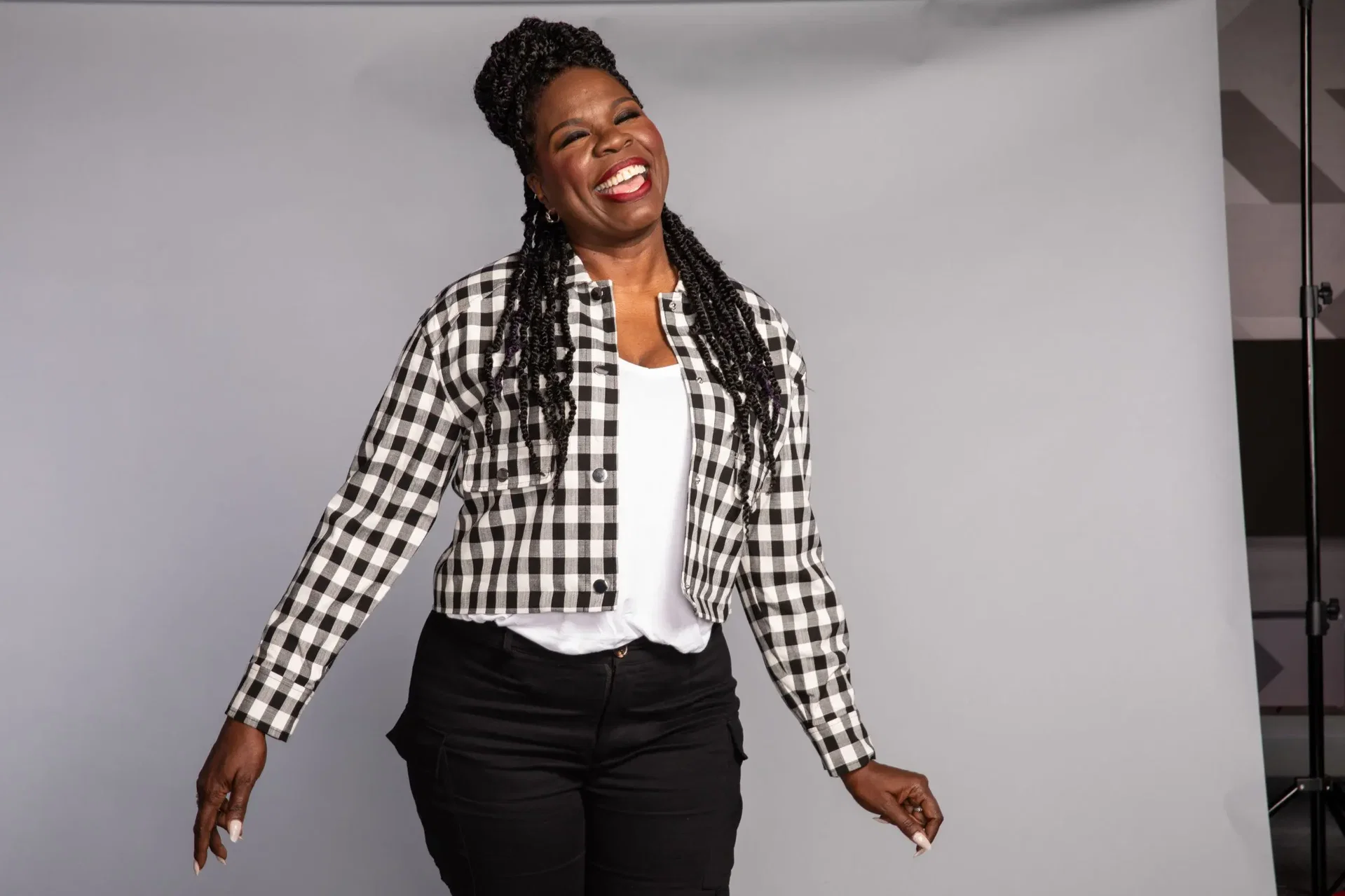 LESLIE JONES at Olsen Run Comedy Club and Lounge