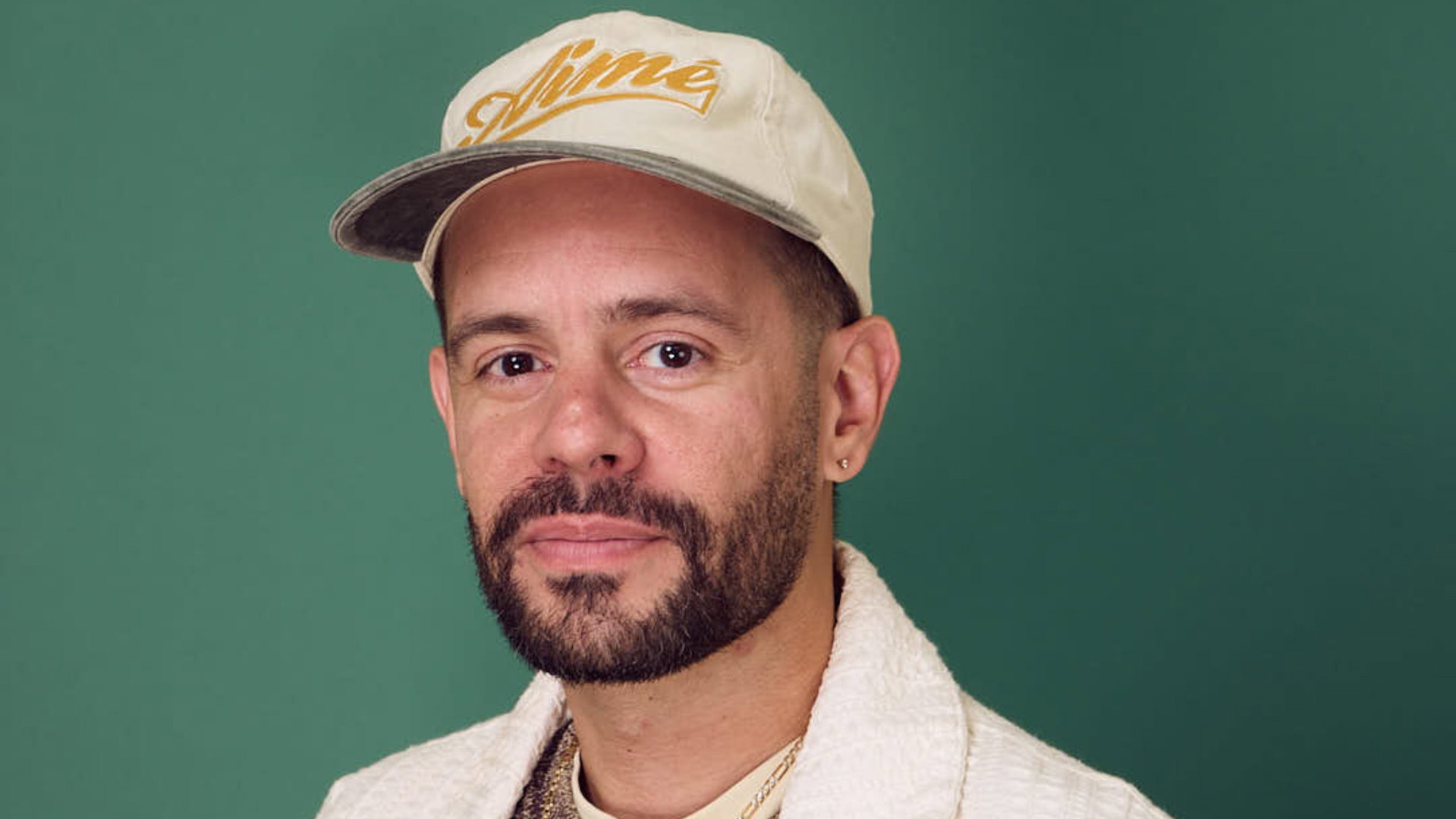 Chris Andrade: M.U.T.A.R (en Español) at Cobb's Comedy Club
