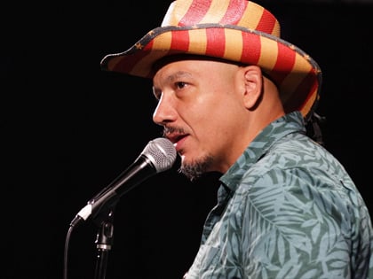 Luis J. Gomez at Side Splitters Comedy Club