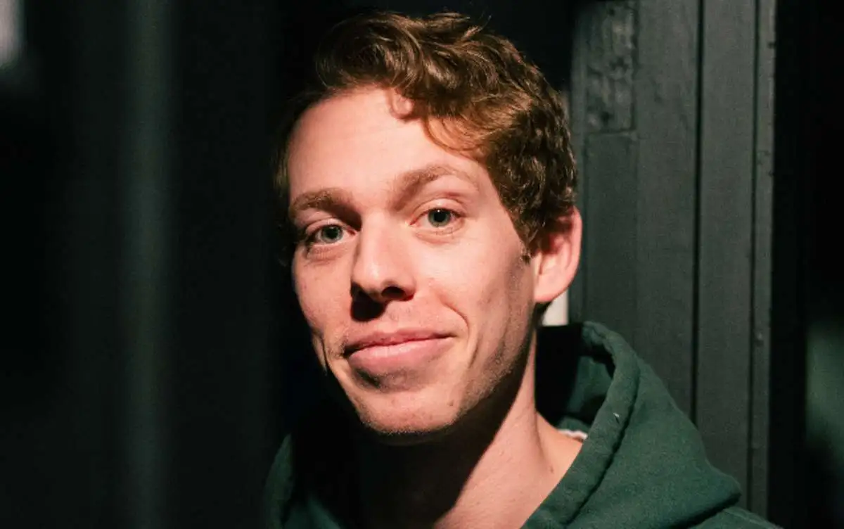 Lucas Zelnick at Virginia Beach Funny Bone Comedy Club