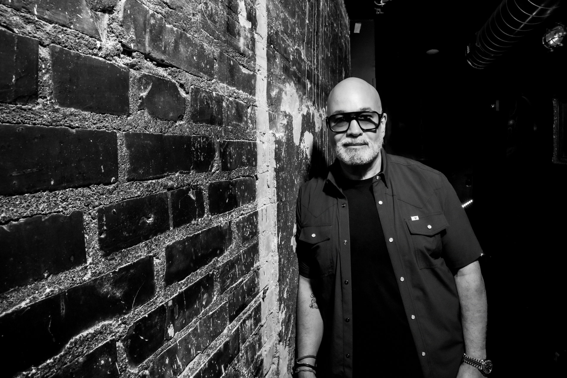 Robert Kelly at Side Splitters Comedy Club