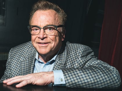 Tom Arnold at Side Splitters Comedy Club