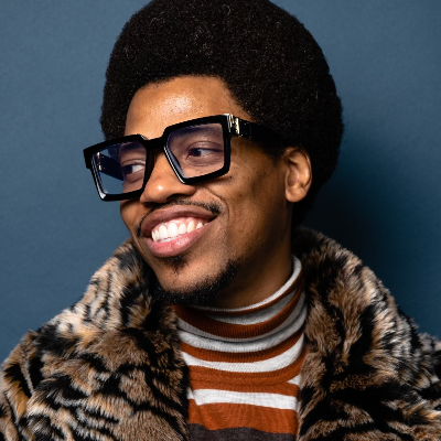 Mike E Winfield at Wiseguys Comedy Club Town Square