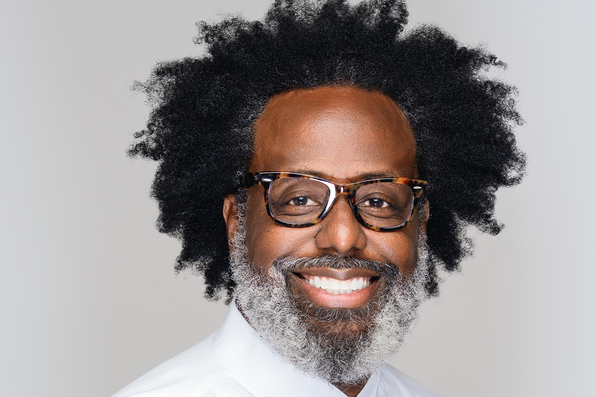 Marcus D. Wiley at Chicago Improv