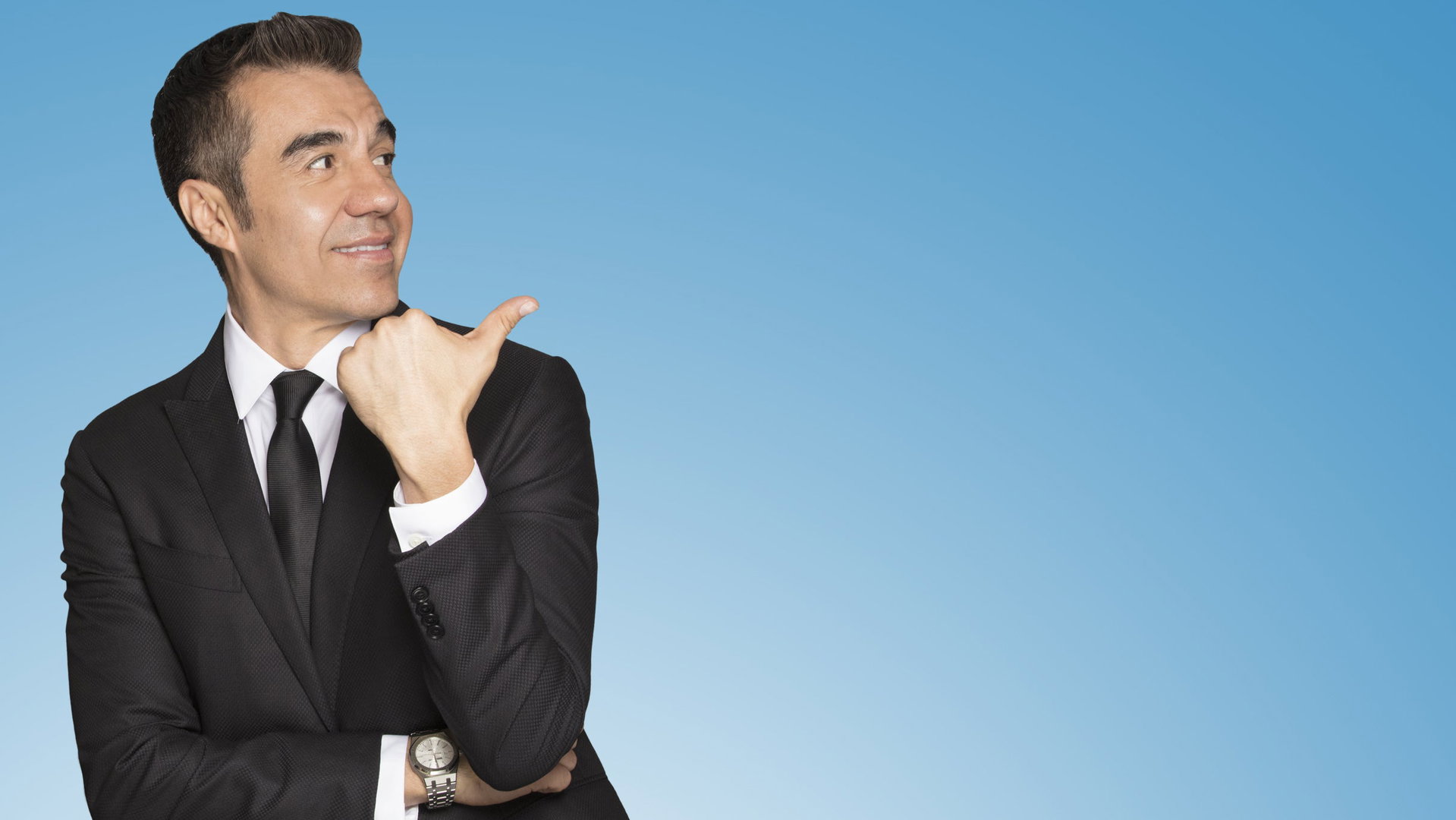 Adrian Uribe: 50 y Pico Tour at The Chicago Theatre