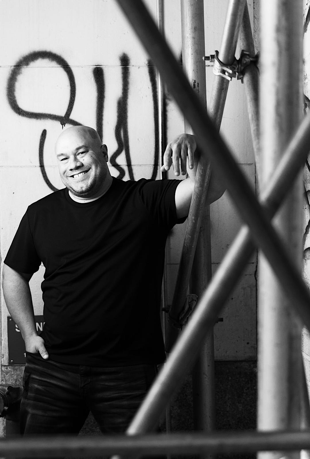 Damien Speranza at The White Bull Tavern Comedy Club